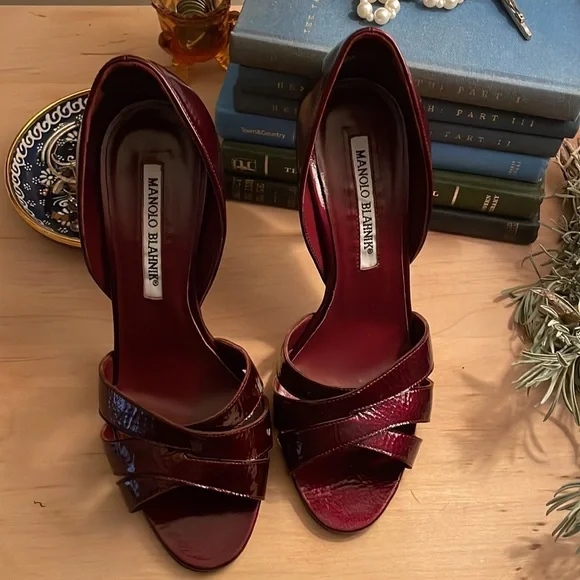 Red Manolo Blahnik Heels! - Picture 4 of 5